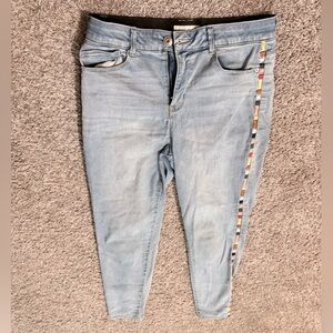 Knox Rose Light Blue Jeans with Multicolor Stripe